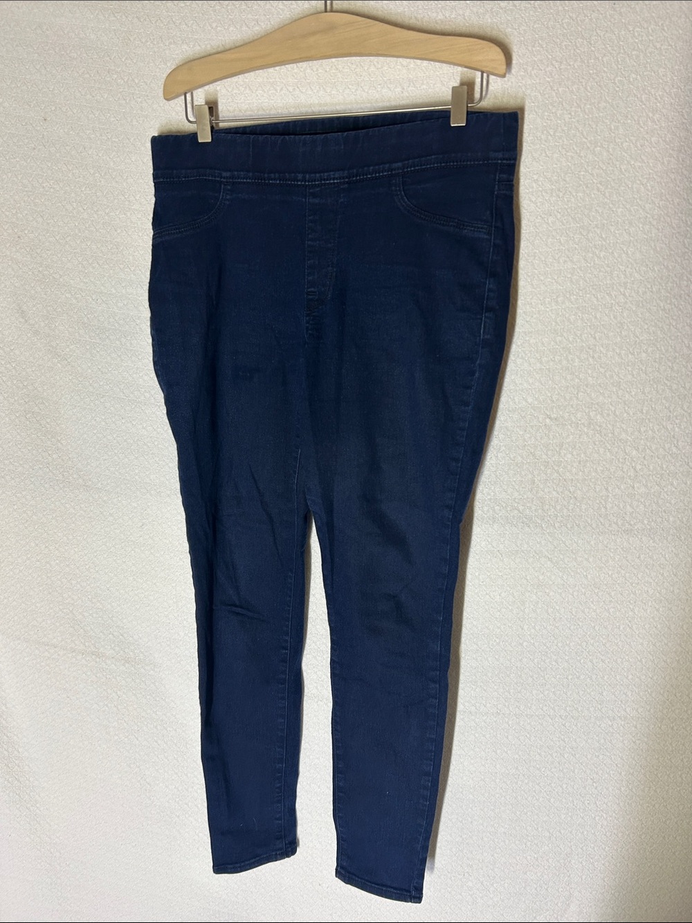 Old Navy Navy Pull-On Jeggings